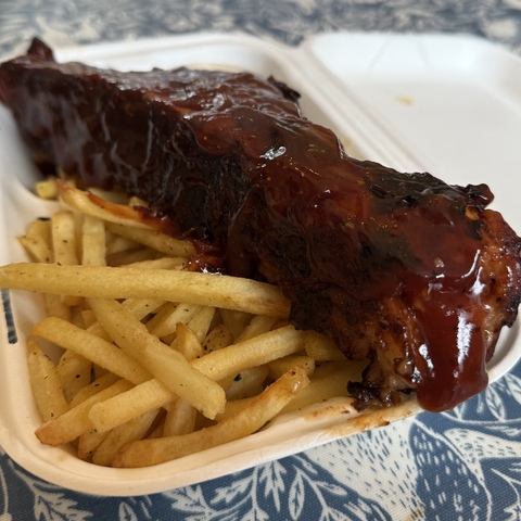 Smoked Boneless Pork Dino Ribs On Beef Oil Fries